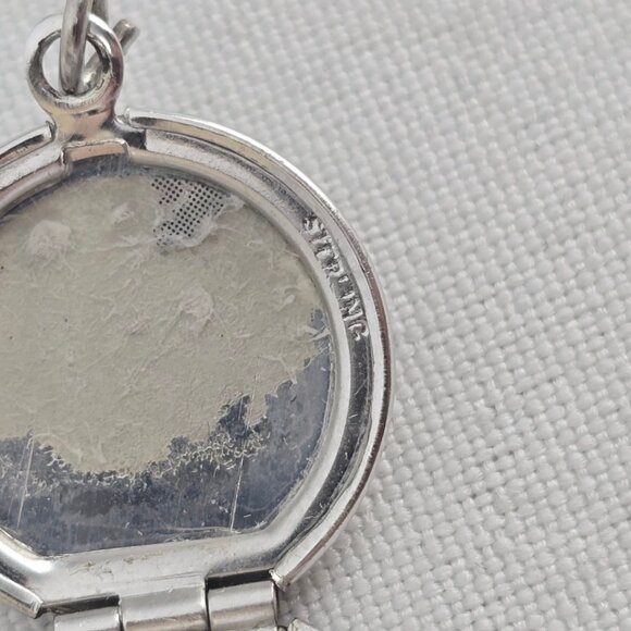 Vintage 925 Sterling Silver Locket Bracelet Charm - Picture 4 of 5